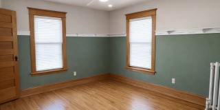 Beautiful 6 SFH- Fenced Yard- Garage- Hamline Midway quiet neighborhood for June 1 move in! Gallery 11