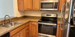 2 bedroom condo in Williamsburg - Available August 2026! Gallery 1