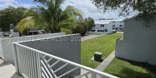 1990 NW 4th Ct Gallery 1