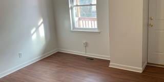 Spacious 4 Bedroom 2 Bath House with Central AC Spacious 4 Bedroom 2 Bath House with Central AC Gallery 13