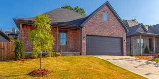 Newer Construction 3 bed 2 1/2 Bath, 2,20 sqft in West Little Rock Gallery 1