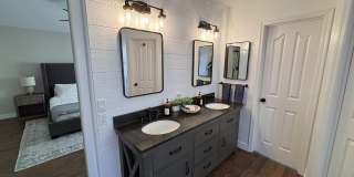 2041 E MARQUETTE Drive Gallery 47