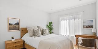 High-End Westside Rental on Washington Pl Gallery 11