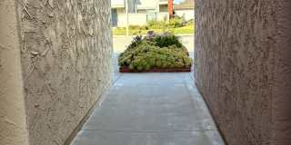 2+2+Loft+Rooftop Deck Upstairs Unit on Hollywood Beach, Oxnard, CA Gallery 4