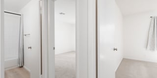 Beautiful upstairs 2-bedroom, 2-bathroom apartment Gallery 13