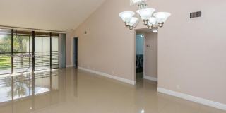 11202 Taft St Gallery 10