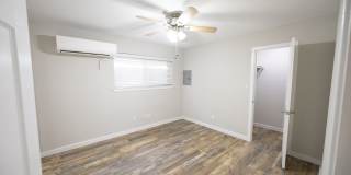 220 West Alabama Apartments Gallery 13