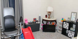Modern 4BR/2BA Home in Desirable Granbury Location! Gallery 1