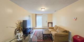 OCEANFRONT FURNISHED ANNUAL ONE BEDROOM ONE BATH Gallery 6