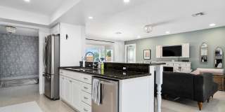 330 N Tessier Dr Gallery 15