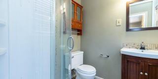 3104 49th Street Gallery 15