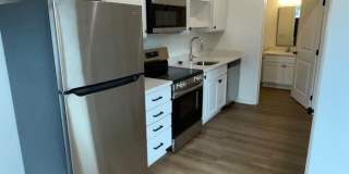 Forest Ave - Luxury Off-Campus Housing! Gallery 4