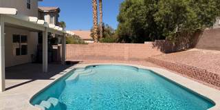 3 Bedroom House with Pool Gallery 34