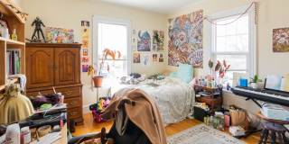 Renovated 5 Bed / 3 Bath in Brighton – 3 Parking Spots – W/D in Unit – 9/1 Gallery 10
