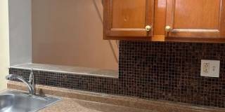 1308 West Lippincott Street Gallery 6