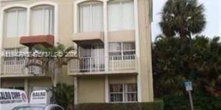 17901 NW 68 AV Gallery 1