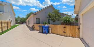 308 RUSTIC TRL Gallery 23