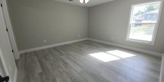 7233 N Racliff Ave Gallery 6