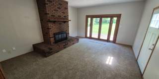 Cozy 4 Bedroom Kettering Home Gallery 17