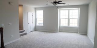 222 Amber Acorn Avenue Gallery 17