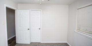 5313 25th Street Gallery 16