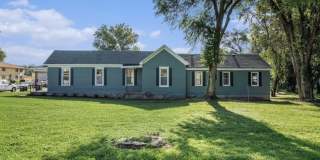 325 Kiowa Street Gallery 24