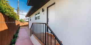 3321 NW 19th Ter Gallery 1