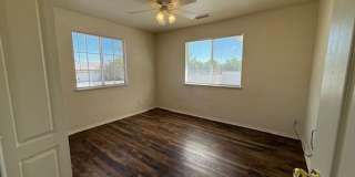 3 Bedroom Plus Den & 2 Bath home Contact Property Pros Property Management Gallery 10