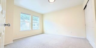 Spacious 4-Bedroom Townhome in Alicia Meadows | Garage, Patio & Pet Friendly Gallery 5