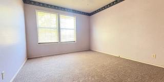 Spacious 4 Bedroom Home in Quiet Galt Neighborhood Gallery 24