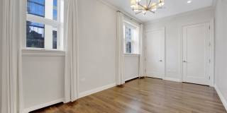 105 West Chestnut Street Gallery 11