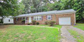 Cute Ranch in Yorktown Ready For New Tenants! Gallery 1