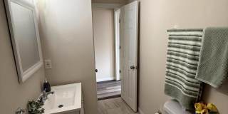 1028 E NORTH Avenue Gallery 11