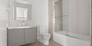 La Vida Melrose Gallery 11