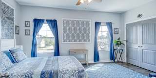 Stunning Bay Front Home Gallery 24