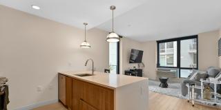 160 1ST ST Gallery 7