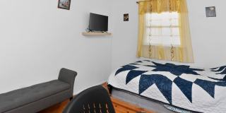 Charming Upper Floor 1BR/ 1 Bath/ Nothing Shared in Woodbridge Charming Upper Floor 1BR/ 1 Bath/ Nothing Shared in Woodbridge Gallery 15