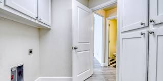 Four bedroom in Stone Lake! Gallery 42