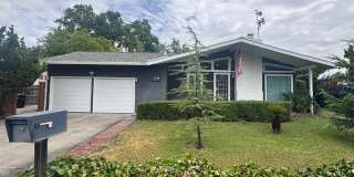 Updated Large 3 bedroom 2 bathroom home Gallery 1