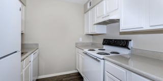 Summit at Valley Heights Apartments Gallery 14