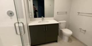 1157 W Erie Gallery 9