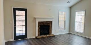 Wow! Must see this 3 bed 2 bath house in Belltree at Summergrove! Gallery 6