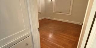 Cozy 2 bed 1 bath available now! Gallery 32