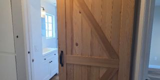 RENOVATED 2BD/1.5 BATH WITH PARKING, LAUNDRY, AND FULL H-VAC WITH MOVE IN SPECIAL!! Gallery 13