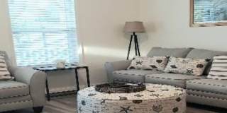 211 NE Coastal Gallery 4