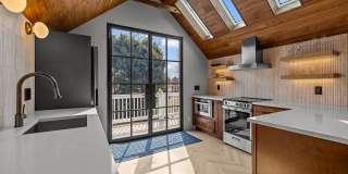 805 Woodruff Place - APTATTIC APT Gallery 1