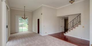 Excellent 4 Bed 2.5 bath Home in a Gated Community Gallery 9