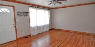 1751 Fontainebleau Crescent Gallery 2