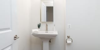 2715 N Street NW Gallery 41