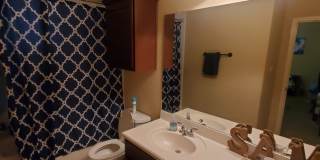 College Station - 3 bedrooms / 3 Baths Townhome in the Barracks! Gallery 17